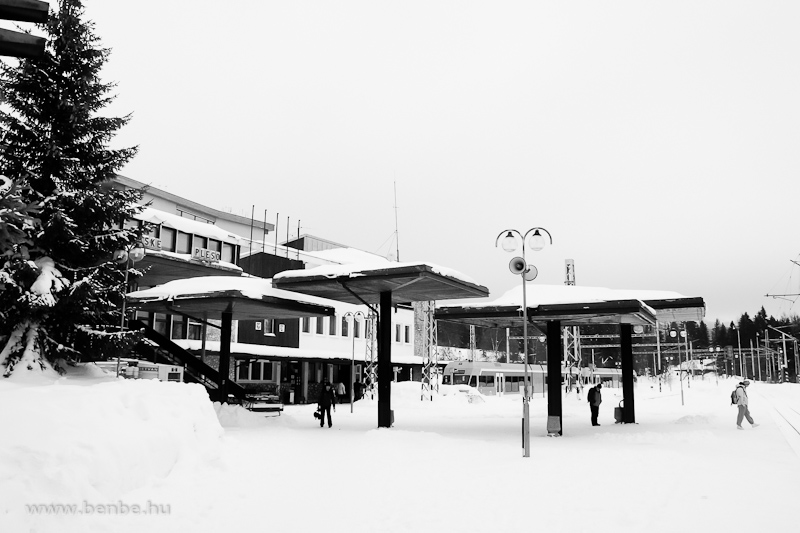 Funny and creative but totally useless platform canopy at Štrbsk Pleso station photo