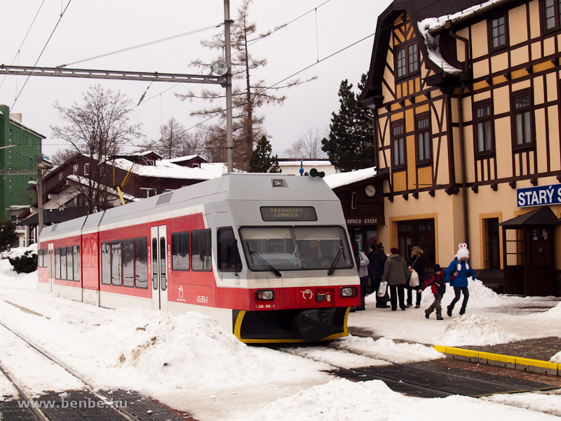 A 425 956-0 plyaszm GTW a Ttrai Villamos ttrafred llomsn (Stary Smokovec, Szlovkia) fot