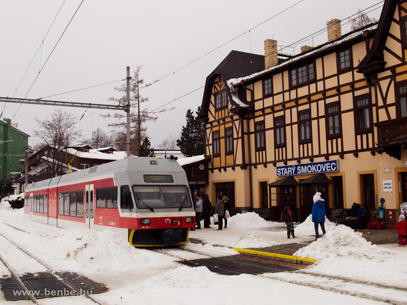 A 425 956-0 plyaszm GTW a Ttrai Villamos ttrafred llomsn (Stary Smokovec, Szlovkia) fot