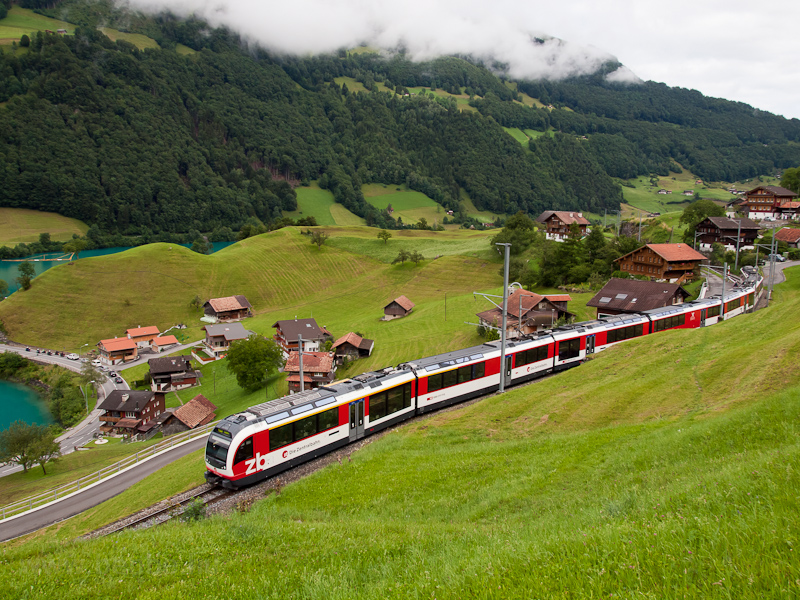 A Zentralbahn ABeh 150 203-4 Kaiserstuhl OW s Lungern kztt fot