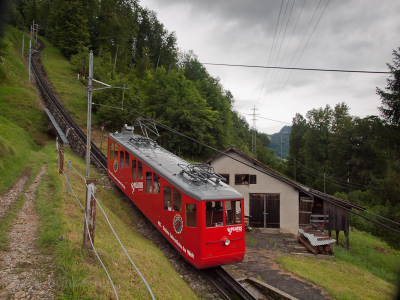 A Pilatusbahn (PB) Bhe 1/2 23 Alpnachstad s Aemsigen kztt fot