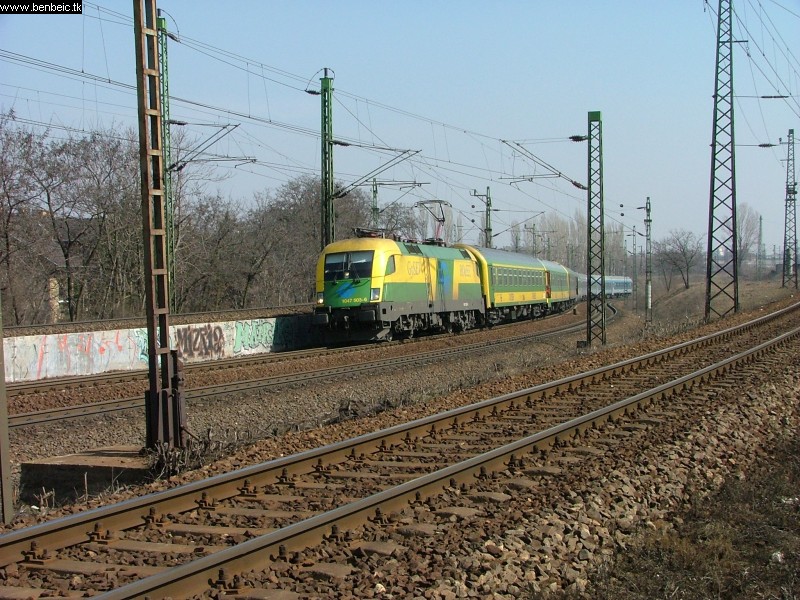 1047 503-6 a Keleti előtt fotó
