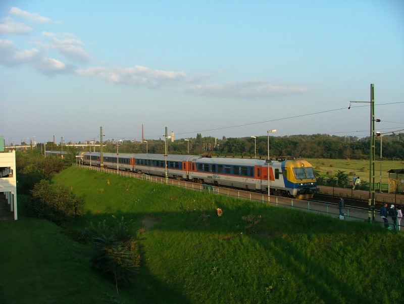 The InterCity EMU near Budattny photo