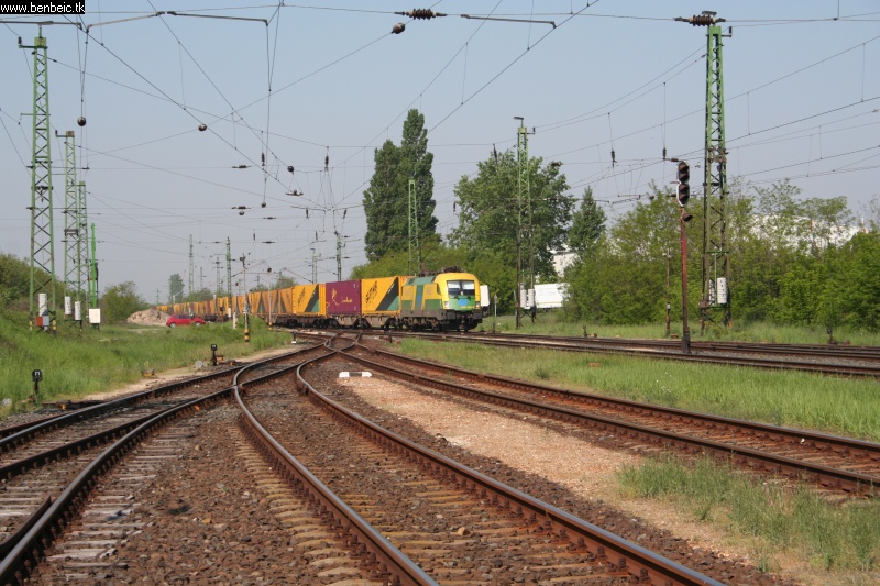 1047 502-8 Ácson fotó