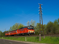 A MÁV-START MDmot 3038 Poroszló és Tiszafüred között - A Tisza-tó turzásán ballag az ősöreg motorvonat ekkor már Füzesabony és Debrecen között, holott volt itt menetrendileg normális, Eger-Fehérgyarmat vonat is. Ma is csak annak lenne értelme.