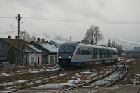 A CFR Calatori 96 2055-0 <q>Desiro</q> Radauti Gara Mica (Radóc kisállomás) és Dornesti között