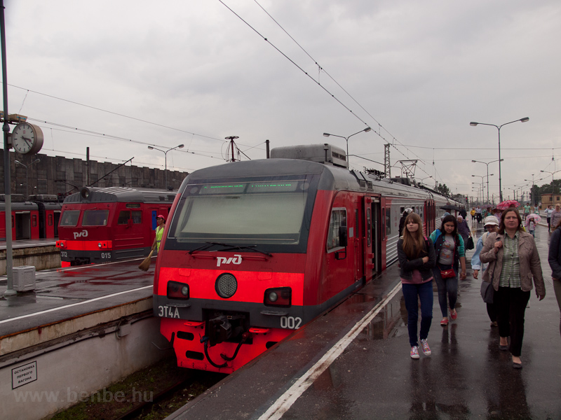The RŽD ET4A 002 and t photo