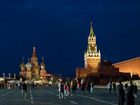 The Vasily Blazhenny Cathedral (st Basil's Cathedral) and the Kremlin, Red Square, Moscow