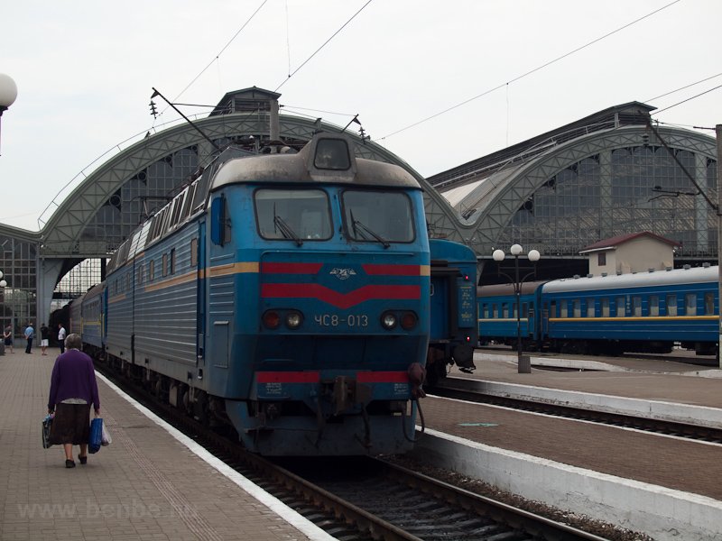 Az UZ CsSz8-013 (ЧС8-013) Lviv (Lvov) főplyaudvarn fot