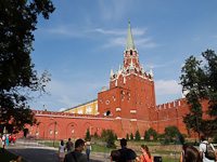 The entrance of the Kremlin from the direction of the Alexander gardens
