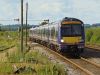 Invernessből Aberdeenbe kzlekedő vonat rkezik Inverurie llomsra