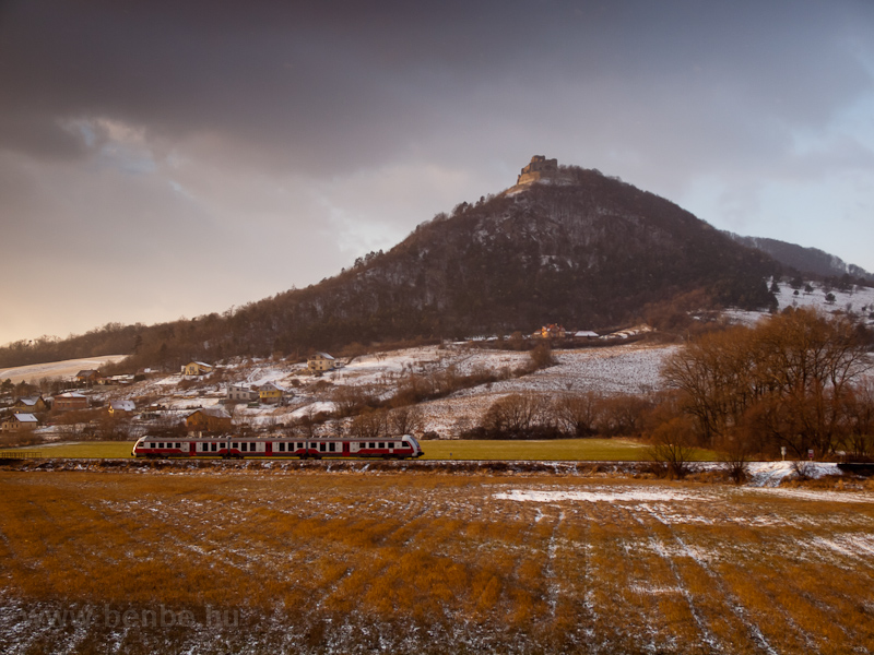 A ŽSSK class 861 multiple unit on its way to Brtfa (Bardejov) seen between Kapušany pri Prešove and Fulyn (Fulianka) photo