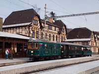 The ŽSSK-TEŽ Tatransk Kometa historic trainset seen at Stary Smokovec