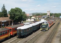 Our BCmot train at Balassagyarmat (and M32 2040)