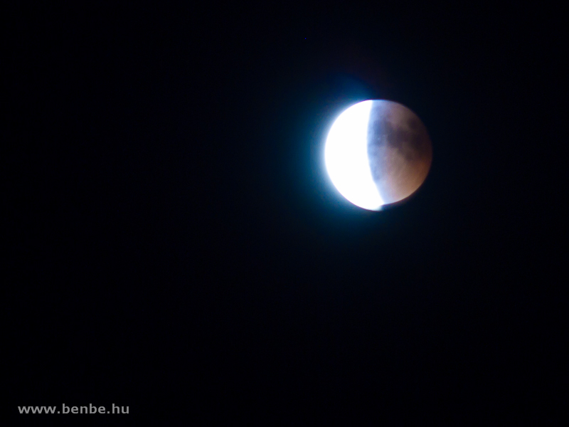 A Hold korongja a 2011. jnius 5.-i holdfogyatkozs idejn fot