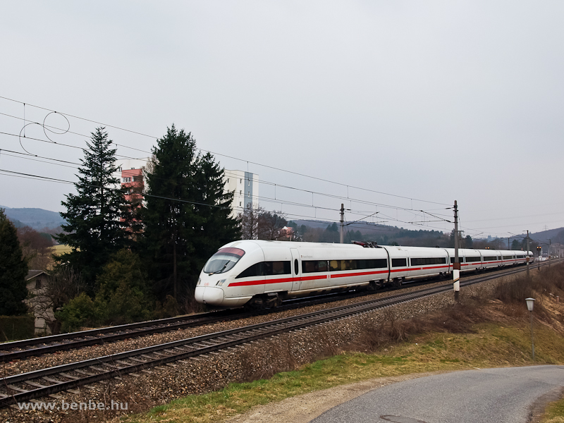 A DB 411 1118 Plauen Vogtland ICE-T nagysebessgű motorvonata Drrwiennl fot