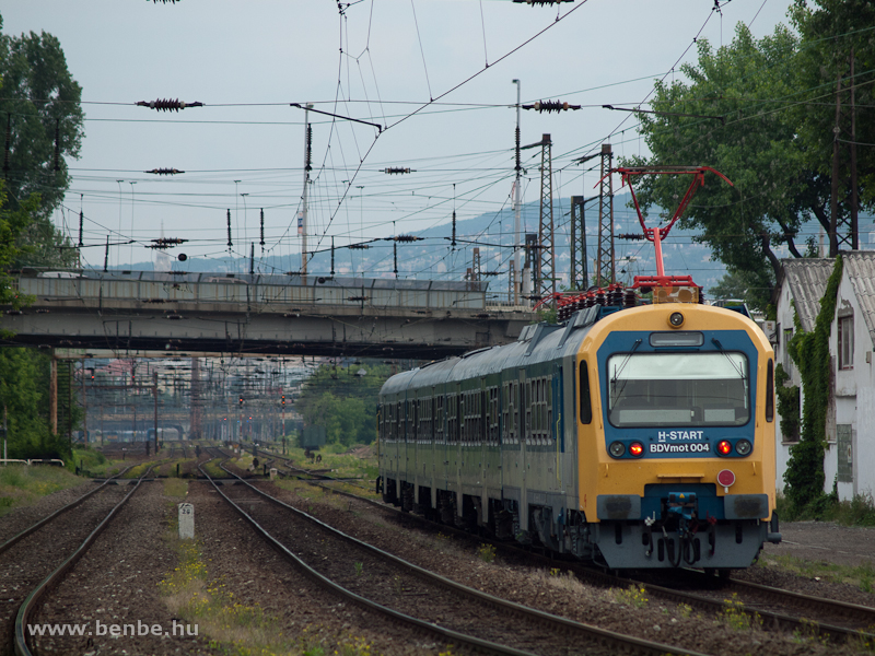 A MV-START BDVmot 004 Rkosrendező s Budapest-Nyugati kztt fot
