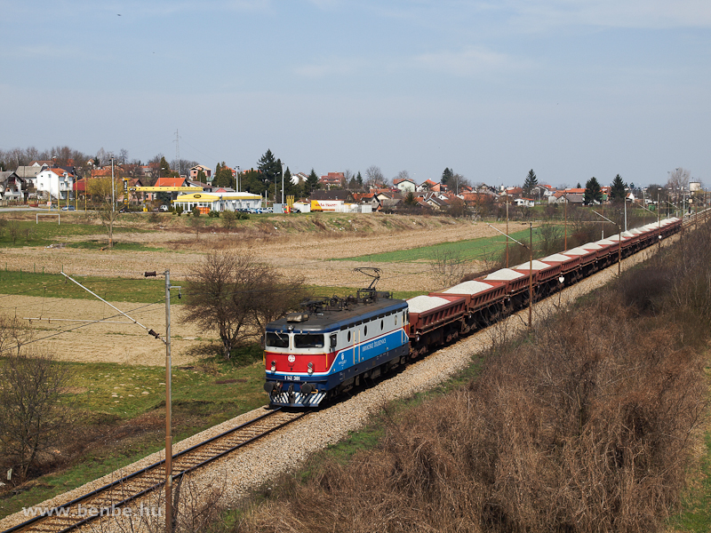 A HŽ 1141 381 egy tehervonattal Kaproncnl (Koprivnica, Horvtorszg) fot