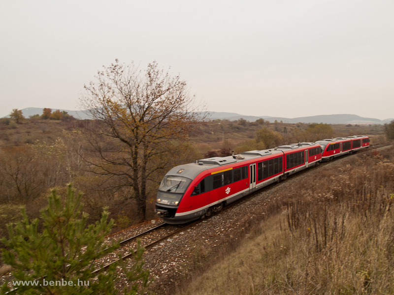 A Desiro in the valley photo