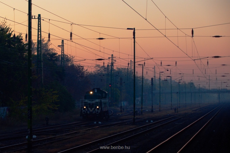 The BKV/BHV 735 at Kőbnya-Teher photo