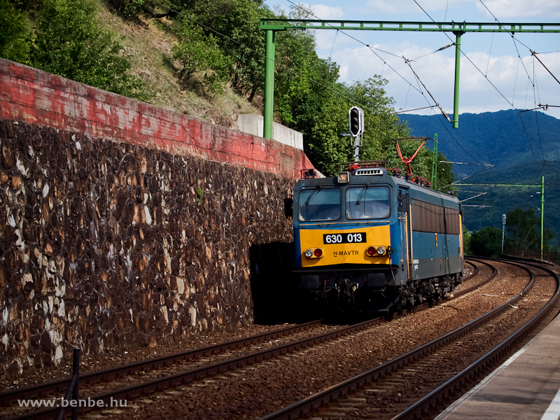 The 630 013 is seen at Dmsi tkels photo