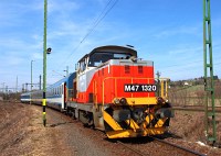A MÁV M47 1320 pályaszámú tolatómozdonya Gyékényesen