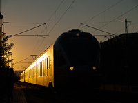 The 5341 027-0 at Törökbálint in the golden hour