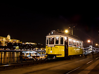 125 éves a budapesti villamos - nosztalgiatuja közlekedett a Duna-parton az évforduló napján, 2012. november 28-án