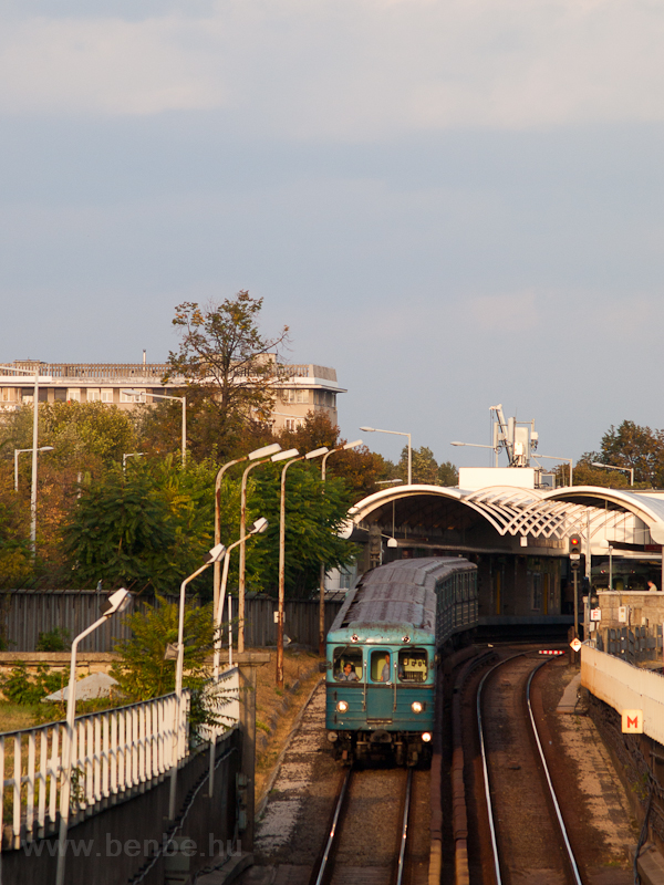 An EV3 metro train seen nea photo