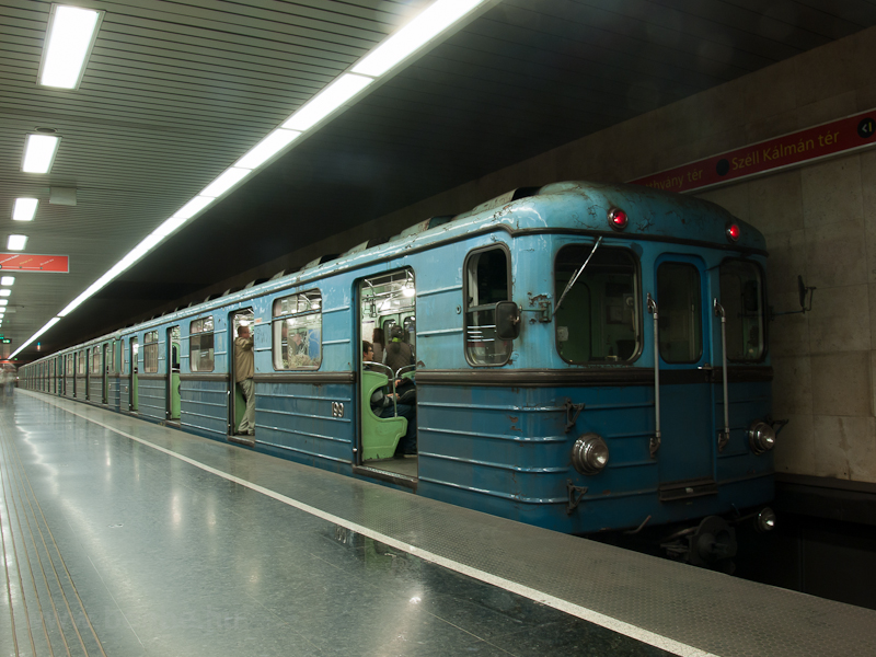 A type EV metro seen at Sta photo
