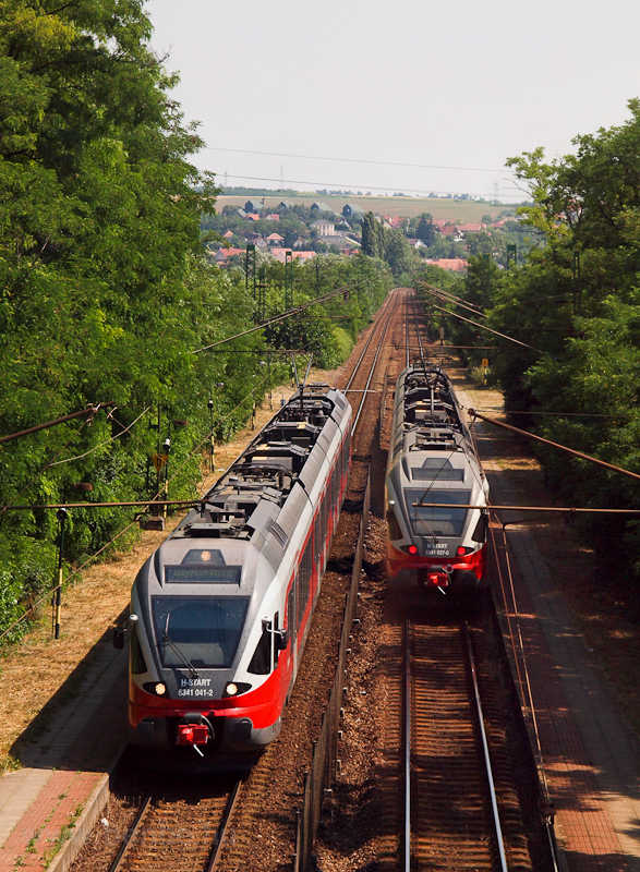 The 5341 041-2 and the 5341 photo