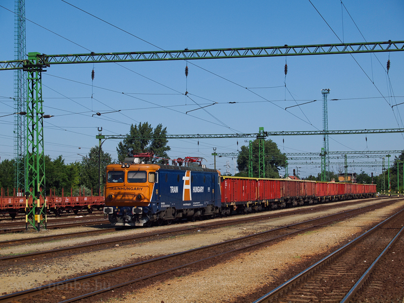 Train Hungary's 040 073 photo