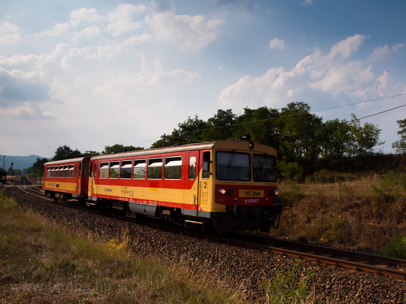 The 117 294 seen at Lesence photo