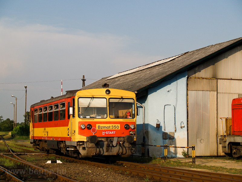 The Bzmot 350 seen at Balas photo