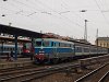 The V43 1001 seen with the last Kapos fast train at Budapest-Keleti