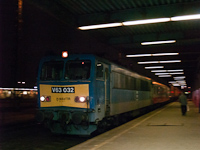 The V63 032 seen hauling a Ro-La train at Kőbánya-Kispest