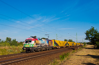 The GYSEV 1047 505 is seen hauling the Gartner container train by Szemeretelep