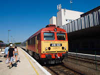 kép