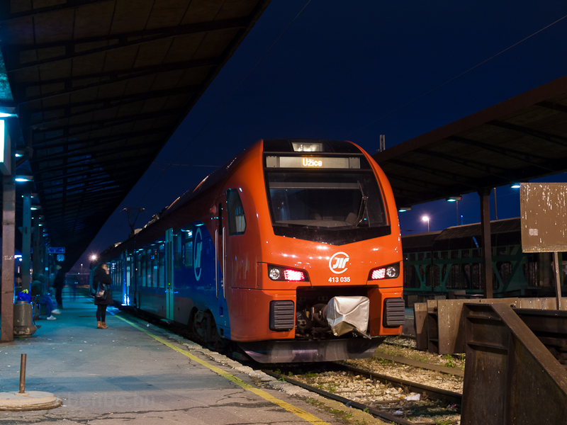 A ŽS 413 035 Belgrdban, a mra mr lebontott Főplyaudvaron (Beograd Glavny)
 fot