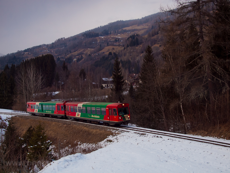 Az STLB Murtalbahn VT35/VS43 motorvonata Lutzmannsdorfnl
 fot
