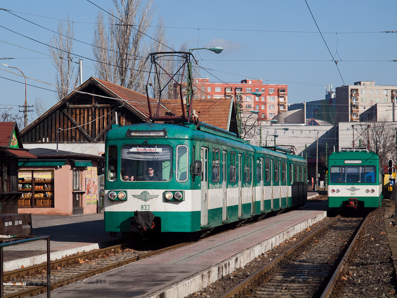 MIX/A 833 and MX/A 957 seen at Csepel photo