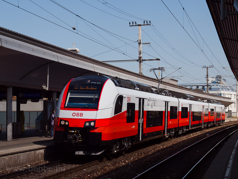 Az BB 4746 025 plyaszm CityJet motorvonata Wien Floridsdorfban fot