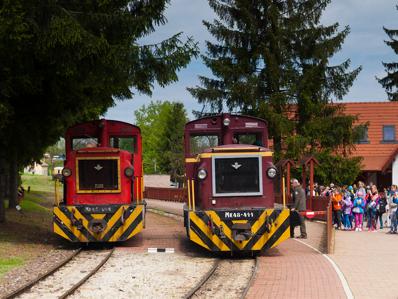 kép Mk48-411 és Mk48-404 Szalajka-Fatelep állomáson
fotó