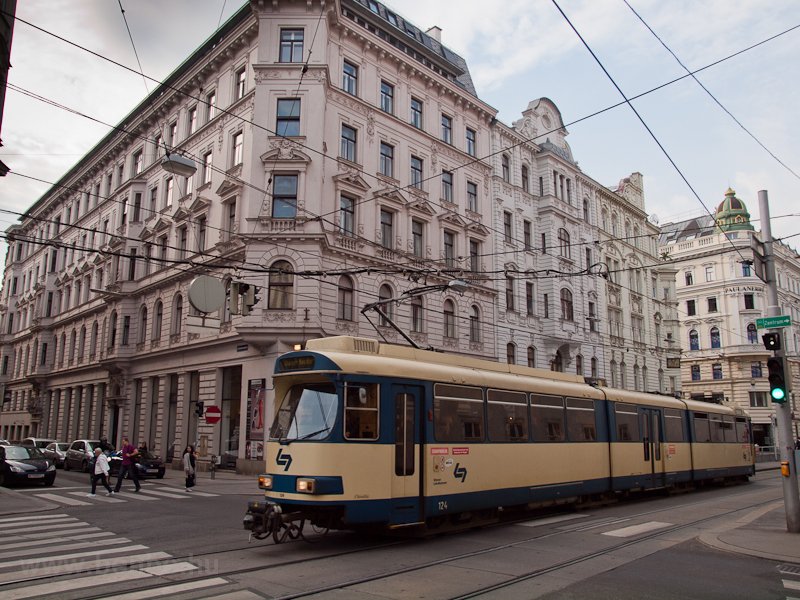 A Wiener Lokalbahnen rgi szerelvnye (124-es kocsi)
 fot