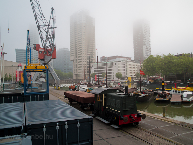 Kiktői vast s mzeum Rotterdamban
 fot