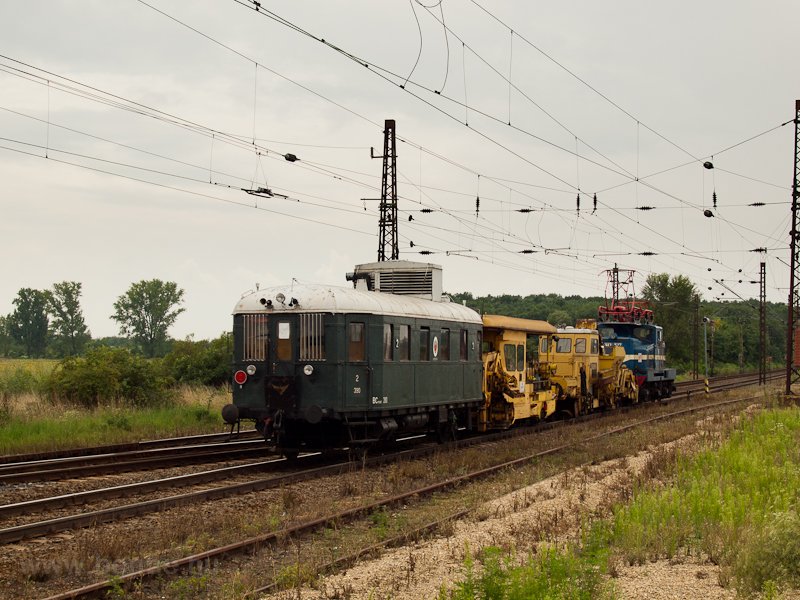 A BCmot 390 egy alverő gplnc mg sorozva Mezőkeresztes-Mezőnyrdon
 fot