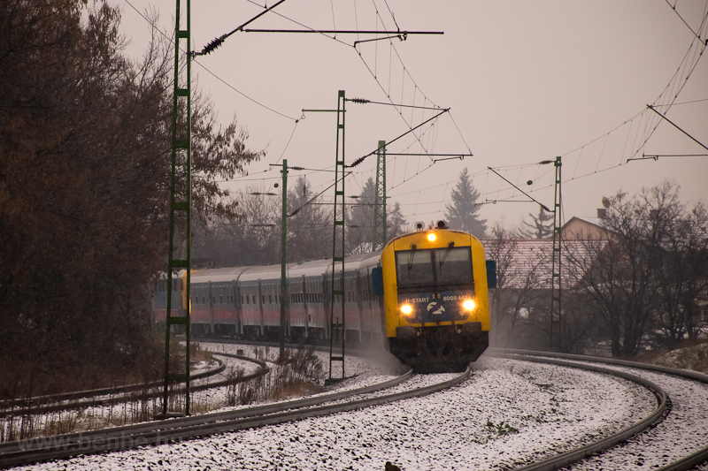 The driving trailer 8005 443 near Dunakeszi photo