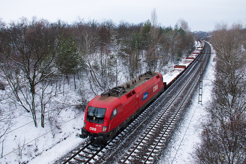 The BB/RCH 1116 002 seen between Szr and Bicske photo