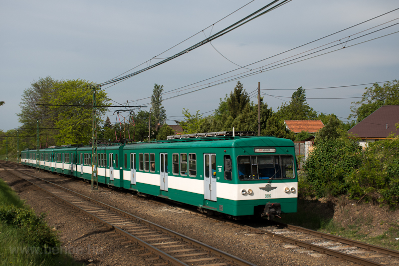 The BKV MX/A 986 seen near Kistarcsa photo