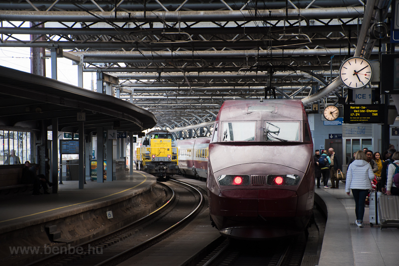 A Thalys PBA set and the SNCB class 77 7738 seen at Bruxelles Midi / Brussels Zuid, bound for Marne-la-Valle-Chessy / Disneyland photo